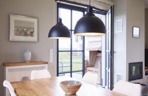 Kreptitz House | Reetland am Meer - Premium Reetdachvilla mit 3 Schlafzimmern, Sauna und Kamin F10