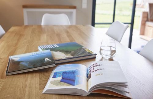 Kreptitz House | Reetland am Meer - Premium Reetdachvilla mit 3 Schlafzimmern, Sauna und Kamin F10