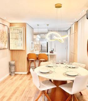 Vila Luiza Apartment | Refúgio Moderno com Lareira em Canela