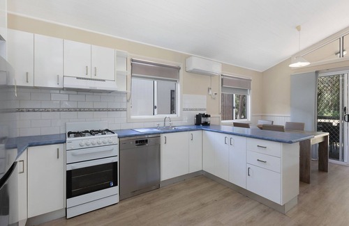 Hawks Nest Other | Reflections Jimmys Beach - Holiday Park