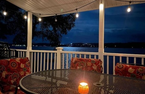 Penn Yan Cottage | Reflections on Keuka