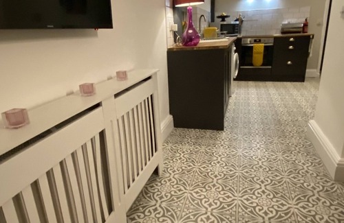 Eccles House | Refurbished 3 Bed House in Manchester