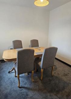 Gillingham House | Refurbished 4-Bed Home Near Hospital & Station