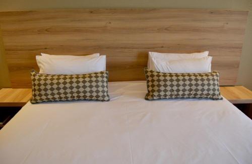 Greater Johannesburg Metropolitan Area Hotel | Regal Inn Hotel Midrand