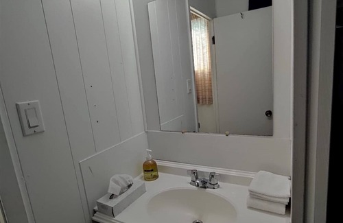 South Porcupine Hotel | Regal Motel