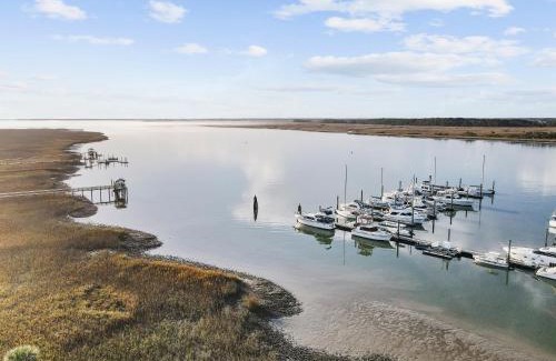 Folly Beach Bed & Breakfast | Regatta Inn - Adults Only
