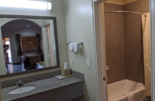 Galena Park Hotel | Regency Inn And Suites Galena
