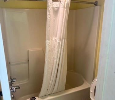 Riverdale Hotel | Regency Inn