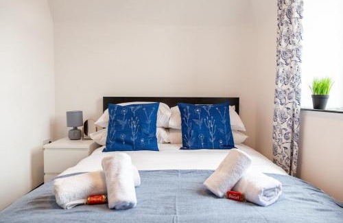 Warrington Apartment | Regent Street Hideaway