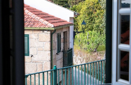 Oliveira do Douro House | Regouro - an Hidden Gem in Douro Valley