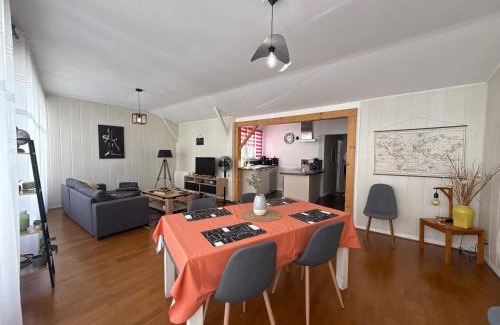 Thouars House | Relais des Arts, très spacieux et lumineux centre ville thouars