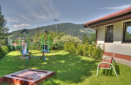 Czernichow Resort | Relaks domki i pokoje nad jeziorem