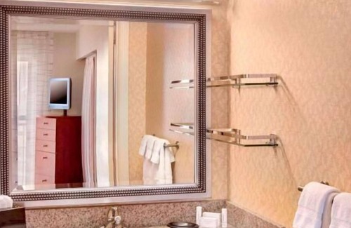 Westborough House | Relax and Recharge! 2 Relaxing Units, Free Parking, Pet-friendly Property