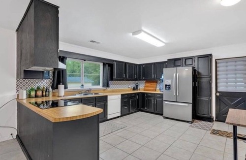 Church Street House | Relax and retreat in Fayetteville