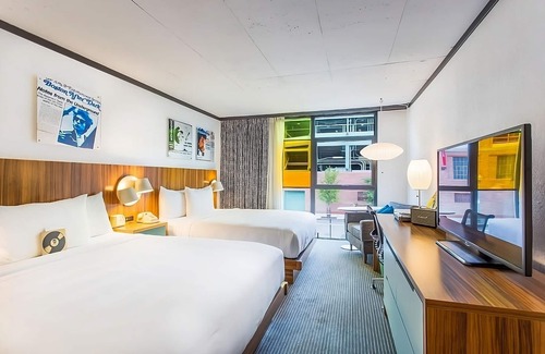 West Fens Hotel | Relax and Unwind! Near Boston Common! Pets are Welcome! Valet Parking, Pool!