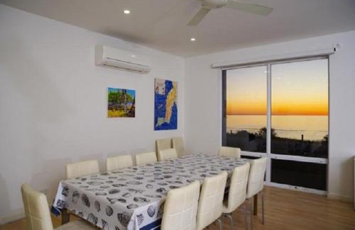 Minlacowie House | Relax at 36