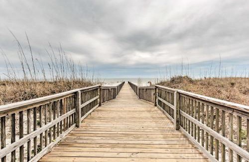 Folly Field Apartment | Relax by Pool and Walk to Beach Hilton Head Condo!
