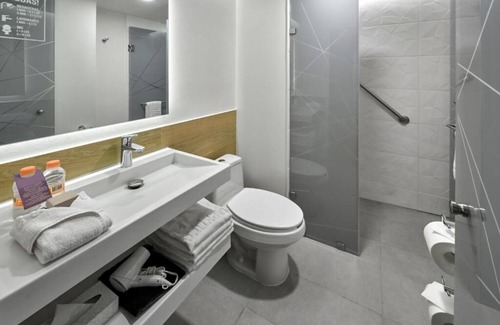 El Sauzal Hotel | Relax Close to Beach, Wineries & Central Location| Modern Room with Breakfast