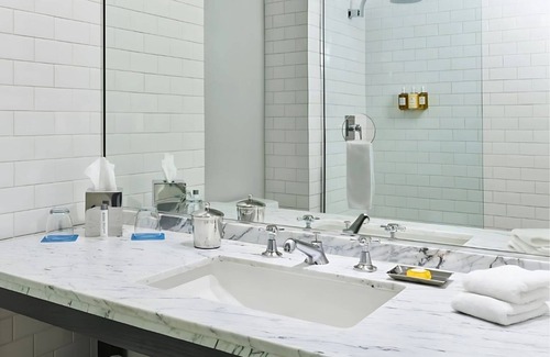 Little Italy Hotel | Relax in a Classic Double Room in Hotel Republic - Close to Harbor Broadway