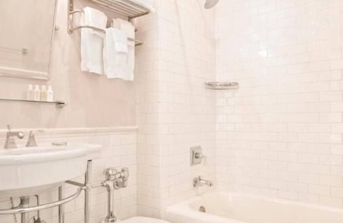 Goose Hollow Hotel | Relax in Style at a Boutique Hotel with Signature Amenities, Pet Friendly!