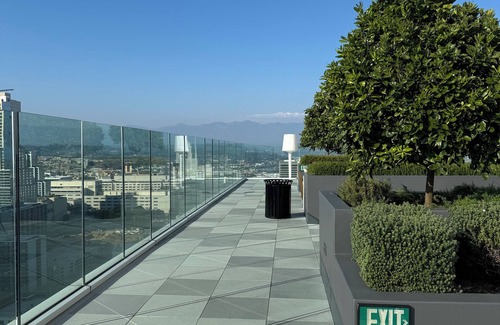 Historic Core Condo | RELAX ON BROADWAY WITH A VIEW
