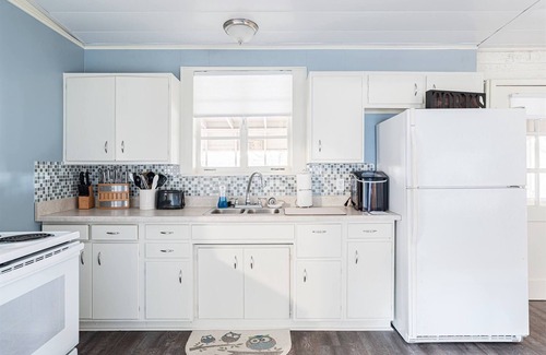 Oatmeal Cabin | RELAX | Quiet Waterfront Cove | Flat Creek Winery