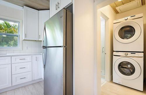 Old Northwood Historic District House | Relax & Unwind Pool Retreat 2 Bed 2 Bath