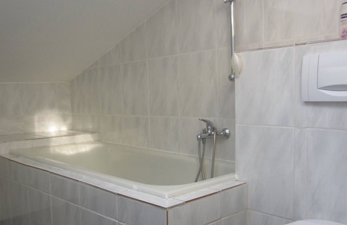 Unterdobling Condo | Relaxation in the attic with pool & gym