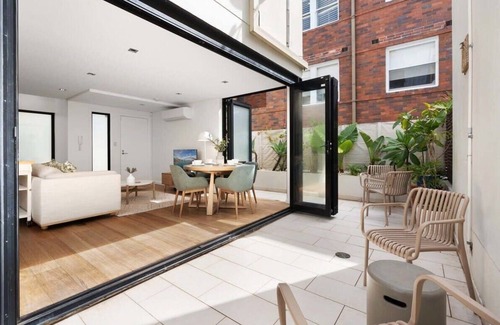 North Bondi Apartment | Relaxed Beachside Townhouse