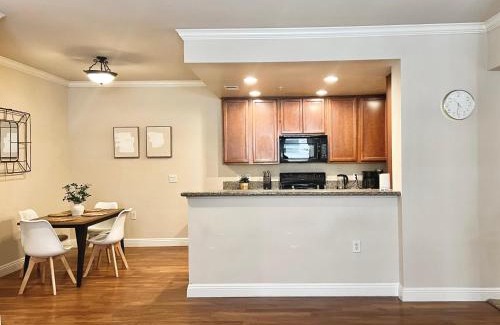 Reno/Tahoe Airport Apartment | Relaxing 2-BR Apt with Pool Hot Tub Gym and Basketball Court Access