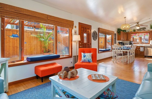Toro Canyon House | Relaxing 3 bedroom House w/hot tub & 8ft pool table - 5 minutes from beach