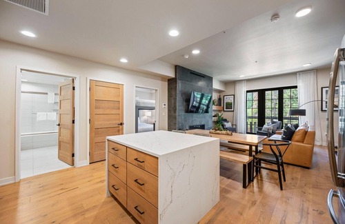 Tamarack Resort Condo | Relaxing Condo| Gas Fireplace and Queen BunkBeds