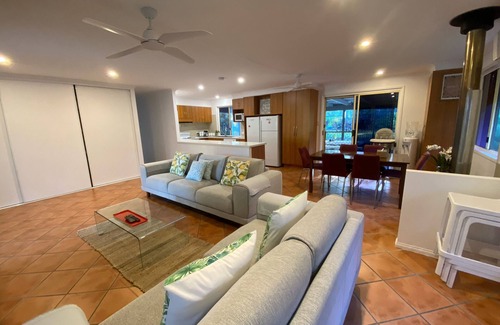 Yandina Creek House | Relaxing country homestead surrounded by nature and close to the coast