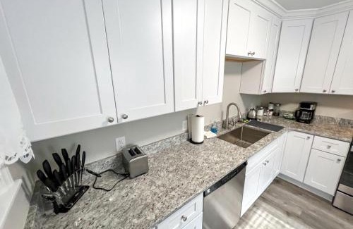 Raleigh House | Relaxing family home near Duke Raleigh Hospital