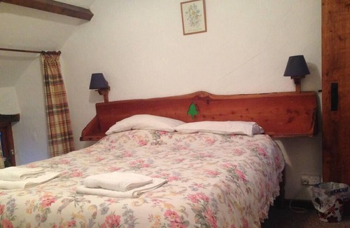 Llanybydder Cottage | Relaxing holiday in Millpond cottage - Cwmiar