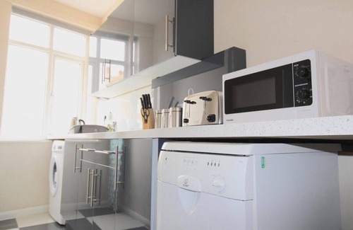 Newport Pagnell Apartment | Remarkable 3-bed Apartment in Newport Pagnell