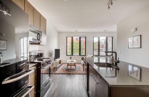Shaw Apartment | Remarkable Shaw 1BR w/W/D, nr Restaurants & National Park, by Blueground