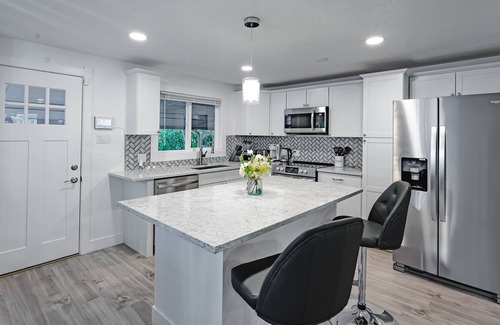 Alta Vista Area House | Remodeled 4-bedroom home with hot tub-15 mins from Downtown Denver