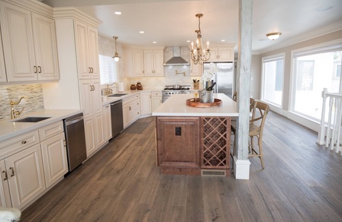 Oxnard Shores House | Remodeled & Beautiful Beach House Retreat! Ocean Views! 30 day minimum.