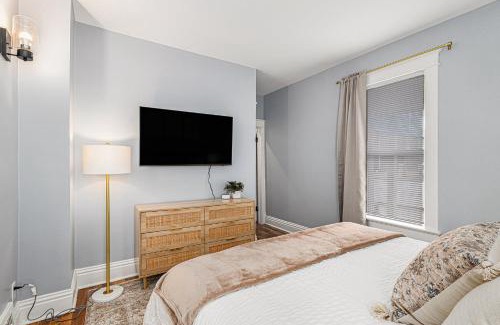 Michigan City Apartment | Remodeled Mins to Beach & Downtown Downstairs