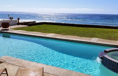 Primo Tapia House | REMODELED OCEANFRONT HOME WITH PRIVATE POOL AND HOT TUB