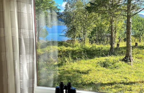 Gildeskal Cottage | Remote & Charming Island Getaway in a Norwegian Cottage w/Boat & hidden Beaches