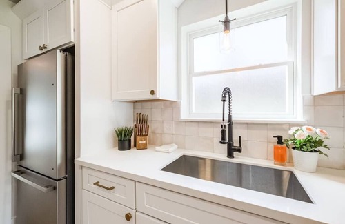 Garden Oaks House | Rena Heights, Spacious, Pet Friendly