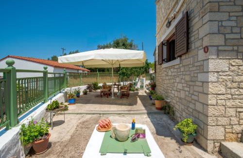 Katsimatika House | Rena's house