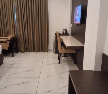 Guruvayur Hotel | Renai Sreekrishna