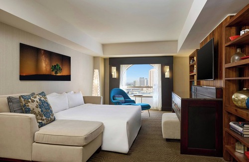 Downtown Phoenix Hotel | Renaissance Phoenix Downtown