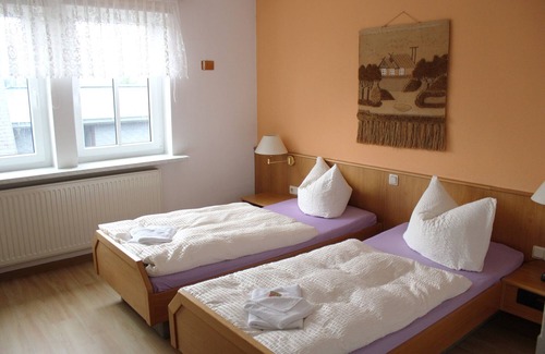 Neustadt am Rennsteig Hotel | Rennsteighotel Hubertus