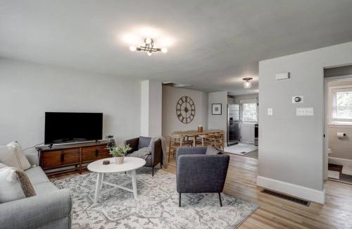 Witmer House | Renovated 2 BR home close to Lancaster attractions