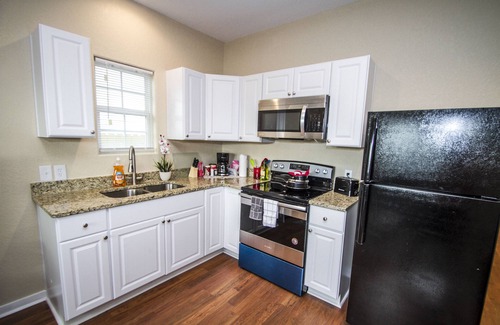 Near East Side Cottage | Renovated 2br/2ba Near Downtown