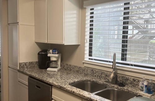 Wrightsville Beach House | Renovated 3 Bedroom TownHome in The Heart of Wrightsville Beach
